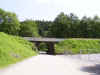 Brücke+Kanal kurz vor Talbrücke der A45  kurz nach Beendigung der Baumaßnahme ca. 200m weiter, Blick in Richtung Süd-Ost (24.7.04), (c) Alex M.